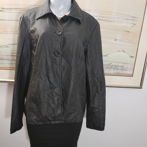Liz Claiborne Petite Faux Leather Jacket Size PXL - Picture 3 of 10